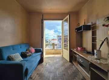 Apartamento · 69m² · 2 Quartos · Apartamento de 2 dormitórios, no bairro Floresta, em Porto Alegre.