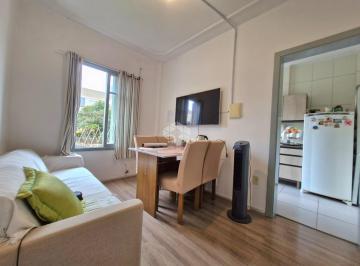 Apartamento · 40m² · 1 Quarto · Apartamento de 1 dormitório, no bairro Floresta, em Porto Alegre.