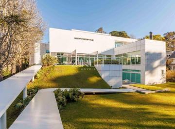 Casa · 1126m² · 4 Quartos · CASA À VENDA EM CONDOMÍNIO NO CAMPO COMPRIDO COM PISCINA E 4 SUÍTES