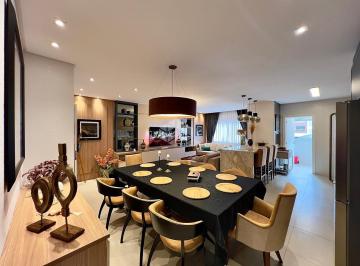 Apartamento · 105m² · 2 Quartos · 1 Vaga · Apartamento de 2 dormitórios sendo 1 suíte mobiliado com vaga de garagem em Capão da Canoa!