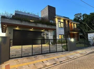 Casa · 649m² · 3 Quartos · 2 Vagas · Casa com 648m2 privativos no bairro Juriti Nova Petropolis.