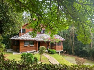 Casa · 300m² · 5 Quartos · 2 Vagas · Casa com 5 dormitórios, 300m², no Condomínio Vale do Bosque, Centro de Gramado