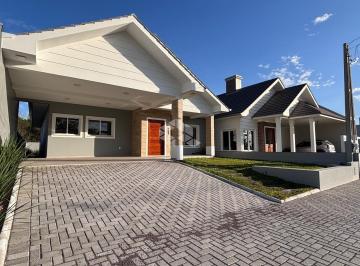 Casa · 134m² · 3 Quartos · 2 Vagas · Casa com 3 dormitórios, sendo 1 suíte, Bairro Linha Santa Cruz