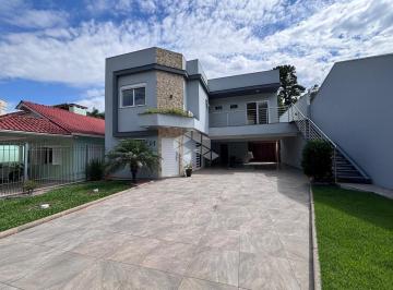 Casa · 288m² · 5 Quartos · 2 Vagas · Casa com 05 dormitórios no Bairro Santo Inácio