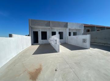 Casa · 38m² · 1 Quarto · 1 Vaga · Casa geminada no bairro Distrito Industrial com 1 dormitório