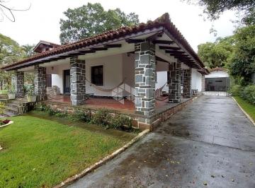 Casa · 297m² · 2 Quartos · 4 Vagas · CASA DE ÉPOCA EM BELÉM NOVO UM REFÚGIO COM HISTÓRIA, CHARME E POTENCIAL COMERCIAL.