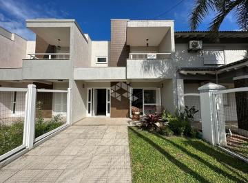 Casa · 134m² · 3 Quartos · 1 Vaga · Sobrado nº 02 localizado no Centro de Xangri-Lá, com 134,33 m² de área construída e 235,11 m² de áre