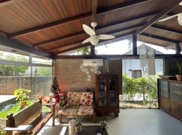 Casa · 120m² · 3 Quartos · Casa com 3 dormitórios no Bairro Arroio Grande!