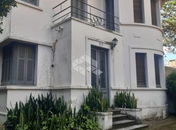 Comercial · 210m² · 12 Quartos · 7 Vagas · Casa comercial no Menino Deus com 12 salas , 5 banheiros, 5 garagens