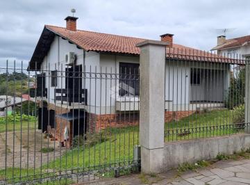 Casa · 139m² · 4 Quartos · 2 Vagas · Casa semimobiliada de 4 dormitórios no centro de São Francisco de Paula