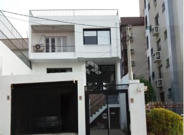 Casa · 300m² · 3 Quartos · 2 Vagas · Excelente casa com 300m² no bairro Menino Deus - Porto Alegre