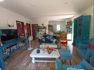 Casa · 79m² · 2 Quartos · 1 Vaga · Florianópolis - Duas casas, sendo uma delas com 78,50m2, 2 quartos; num terreno de 426,30 m²