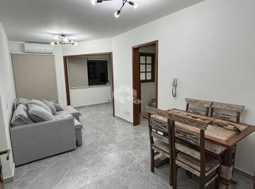Apartamento · 49m² · 1 Quarto · Apartamento reformado de 1 dormitório mobilado no Centro de Capão da Canoa!