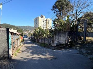 cjtddo2ytzinmmwn2iwmdy1_md · Casa em Terreno de 438 m² no Itacorubi: 5 Dormitórios e Edícula R$1.500M.