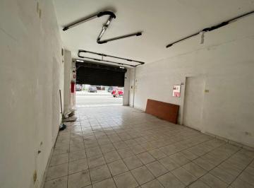xcje1a42odi5zmy4yzm1mmi5_md · Sala Comercial Ampla para Locação no Boqueirão – Localização Estratégica!