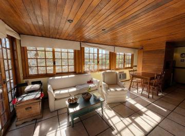 Apartamento · 142m² · 2 Quartos · 2 Vagas · Cobertura 2 quartos e 2 vagas no bairro Petrópolis