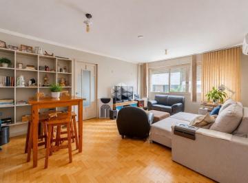 Apartamento · 108m² · 3 Quartos · 1 Vaga · APARTAMENTO COM 3 QUARTOS E VAGA NA AV. CARLOS GOMES