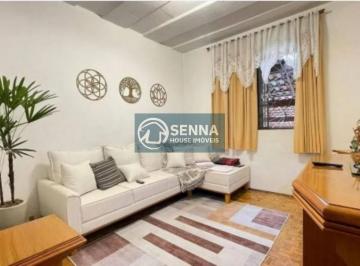 Foto 01 · Casa à Venda - Oportunidade de Investimento