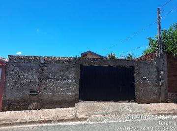 Imagem 1 · Casa para venda em Centro, Iturama