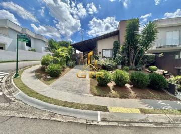 Casa · 258m² · 2 Quartos · 3 Vagas · Oportunidade na Granja Viana | Casa Térrea com Quintal, SPA e Área Gourmet