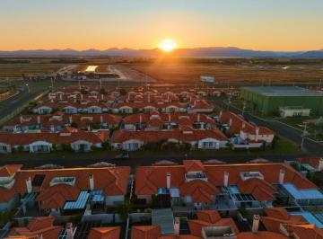 812584.jpg · Casa em Condominio 3 dormitorios - Bairro Noiva do Mar