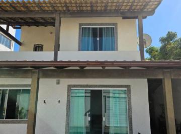 Casa de 4 quartos, Cabo Frio · Casa Térrea c/ 2 Qtos. Área Gourmet c/ Churrasqueira e Sobrado c/ 2 Qtos. e Varanda à Venda.