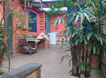 Casa · 99m² · 2 Quartos · 1 Vaga · Casa Térrea com 2 Dormitórios e Edícula - Bairro Cerâmica