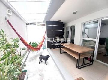 Apartamento · 138m² · 2 Quartos · 1 Vaga · Apartamento térreo com quintal, 2 quartos, próximo à Kennedy, LOCAÇÃO