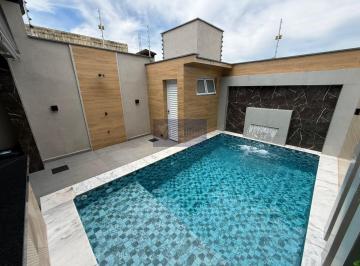 Foto 01 · Vila Seabra, Mongaguá-SP: Casa à venda com 4 quartos, 5 vagas e 247m² de área. Venha conferir!