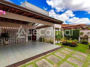 Casa · 300m² · 4 Quartos · 2 Vagas · Sobrado, 4 dormitórios, suite, varandas, 2 garagens grandes - Saúde