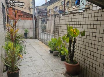 Casa de 2 quartos, São Vicente · Casa de 66 m² com 2 quartos à venda no Centro