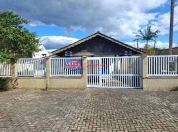 Foto 01 · Excelente Residência com Piscina no Bairro Coroados 300,00 Metros da Praia