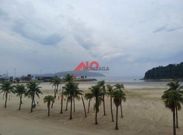Apartamento de 2 quartos, Santos · Pé na areia em Santos!!!
Apartamento amplo com sacada vista mar .