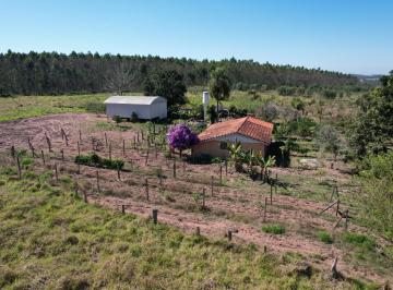 202608071422537349.jpg · Chácara para Venda em Bofete, Área Rural de Bofete, 3 dormitórios, 2 banheiros, 3 vagas