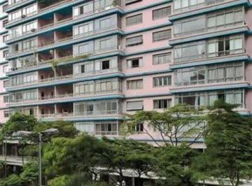 Apartamento de 2 quartos, São Paulo · Apartamento no Ed. Louvre num dos últimos andares com detalhes originais