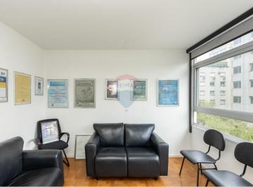 Comercial · 92m² · 7 Quartos · 1 Vaga · Conjunto comercial à venda no bairro Cerqueira Cesar com 91,5m², 7 salas, 2 banheiros e 1 vaga por R