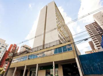 Apartamento de 2 quartos, Curitiba · Apto 2 Quartos com 2 Suítes - Cristo Rei