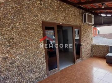 Casa · 180m² · 5 Quartos · 2 Vagas · Casa em Rua Anitápolis - Municípios - Balneário Camboriú/SC