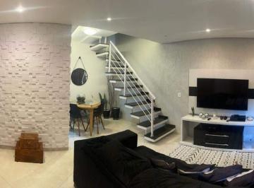 Casa · 123m² · 3 Quartos · 4 Vagas · Sobrado para venda em Jardim Santo Antônio de 123.00m² com 3 Quartos, 1 Suite e 4 Garagens
