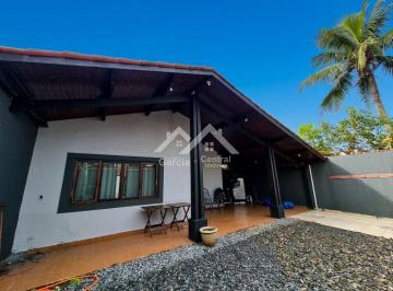 Casa · 142m² · 3 Quartos · 3 Vagas · Casa em Peruíbe