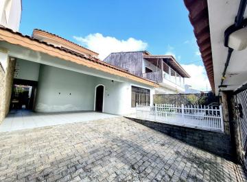 Casa · 188m² · 3 Quartos · 3 Vagas · Casa no bairro Casablanca em Peruíbe