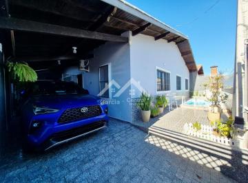 Casa · 104m² · 3 Quartos · 1 Vaga · Casa com piscina em Peruíbe