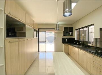 Casa · 205m² · 3 Quartos · 4 Vagas · Casa de Condomínio para alugar em Jardim Imperador de 205.00m² com 3 Quartos, 3 Suites e 4 Garagens