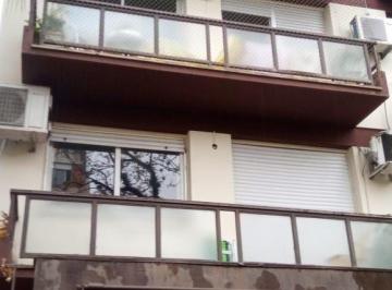 Apartamento · 35m² · Loft desocupado, pronto para morar, localizado no coração da Cidade Baixa, em Po