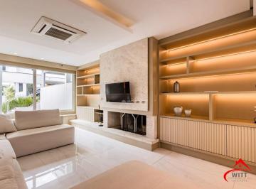 Casa · 410m² · 4 Quartos · 3 Vagas · Casa em Condomínio de Alto Padrão com 4 Suítes no Três Figueiras