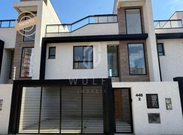 Casa de 3 quartos, Balneário Piçarras · JD1776 - Sobrado Triplex com Espaço Gourmet e Hidromassagem em Balneário Piçarras/SC