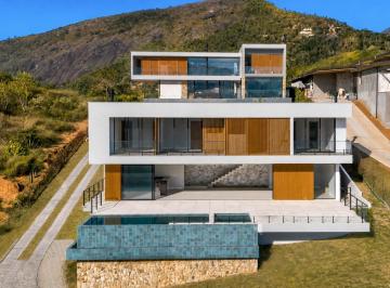 Casa · 380m² · 4 Quartos · 6 Vagas · Casa com 4 quartos em Nogueira, Petrópolis