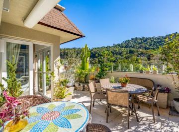 Apartamento · 78m² · 2 Quartos · 2 Vagas · Cobertura com 2 quartos em Itaipava, Petrópolis