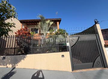 Casa · 250m² · 4 Quartos · 4 Vagas · Sobrado - Jd Prestes de Barros