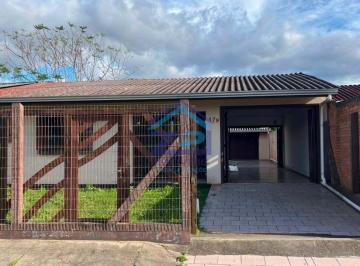 Casa · 230m² · 4 Quartos · 1 Vaga · Casa para alugar no bairro Centro - Arroio do Sal/RS